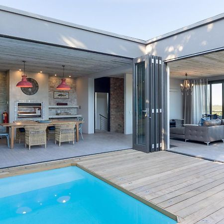 The Quarter Deck Hotel Kenton-on-Sea Eksteriør billede